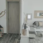 Akrotiri Villa *
