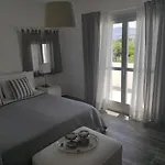 Akrotiri Villa *