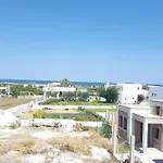 Akrotiri * Skyros