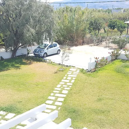 Akrotiri Villa *