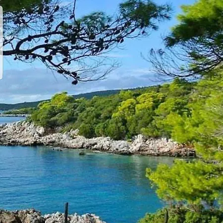 Akrotiri *