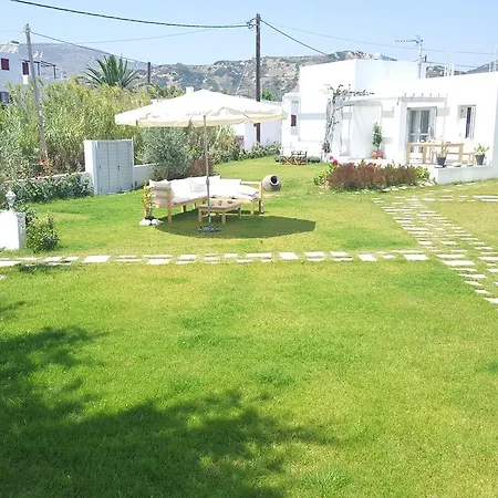 Akrotiri Villa *