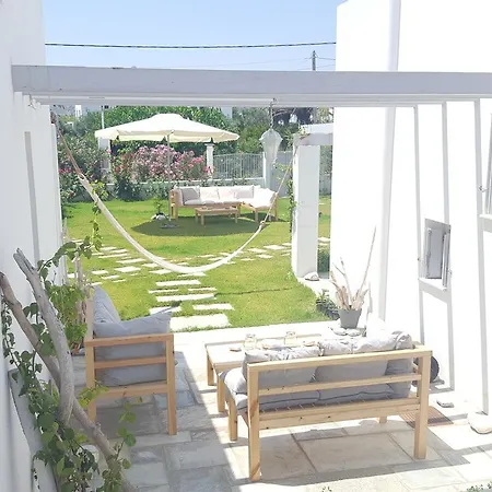 Akrotiri Villa Skyros