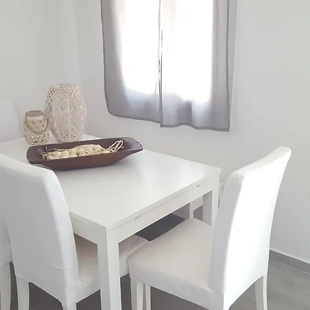 Akrotiri Villa