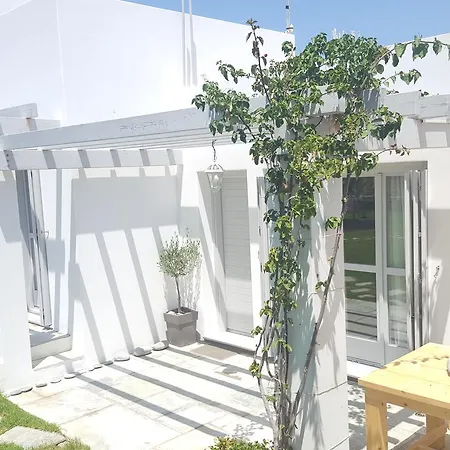 Akrotiri Skyros