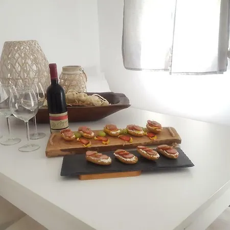 Akrotiri Villa Skyros